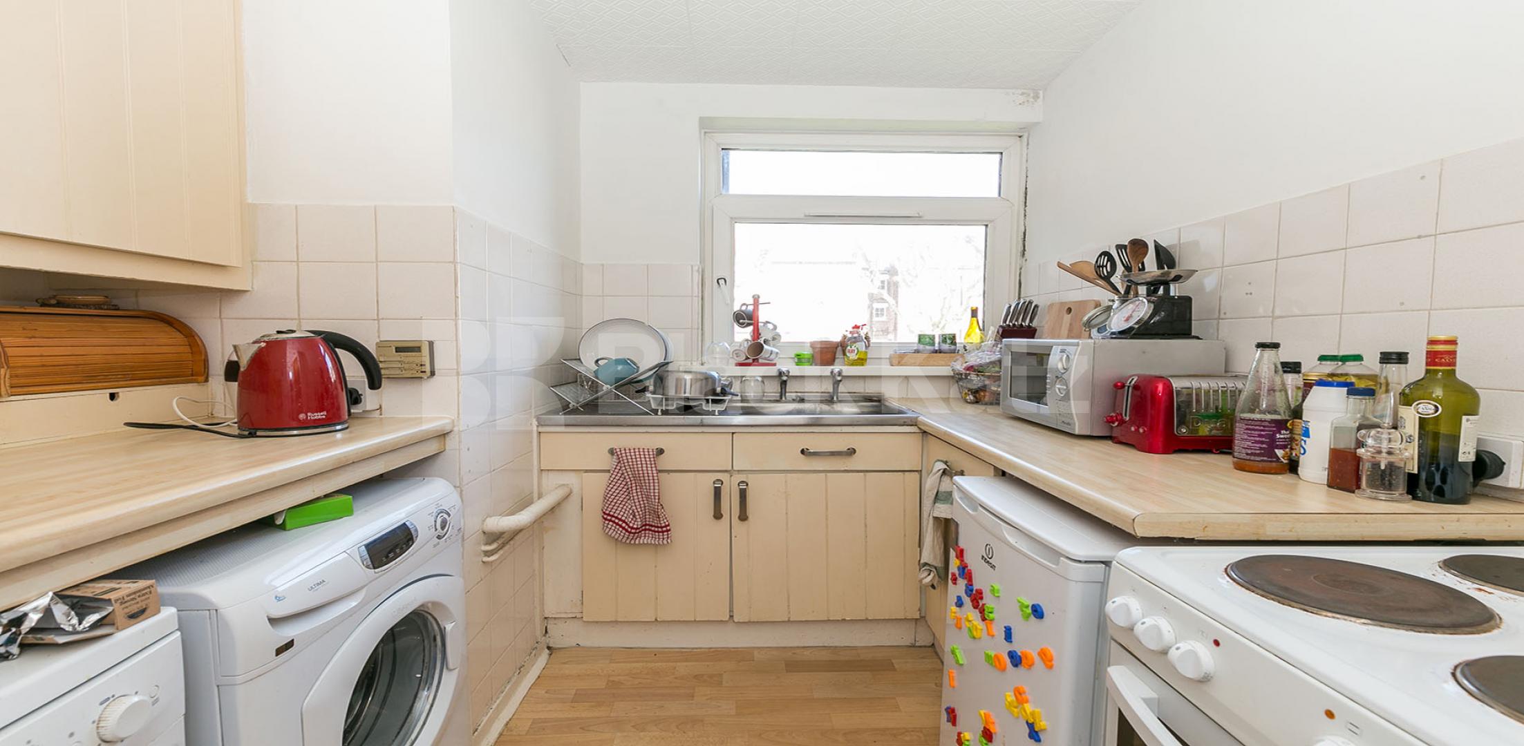 			New Instruction!, 2 Bedroom, 1 bath, 1 reception Flat			 Crouch Hall Road, Crouch End